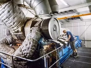 別以為德國(guó)農(nóng)業(yè)機(jī)械是最厲害的 這個(gè)國(guó)家的農(nóng)業(yè)科技更可怕